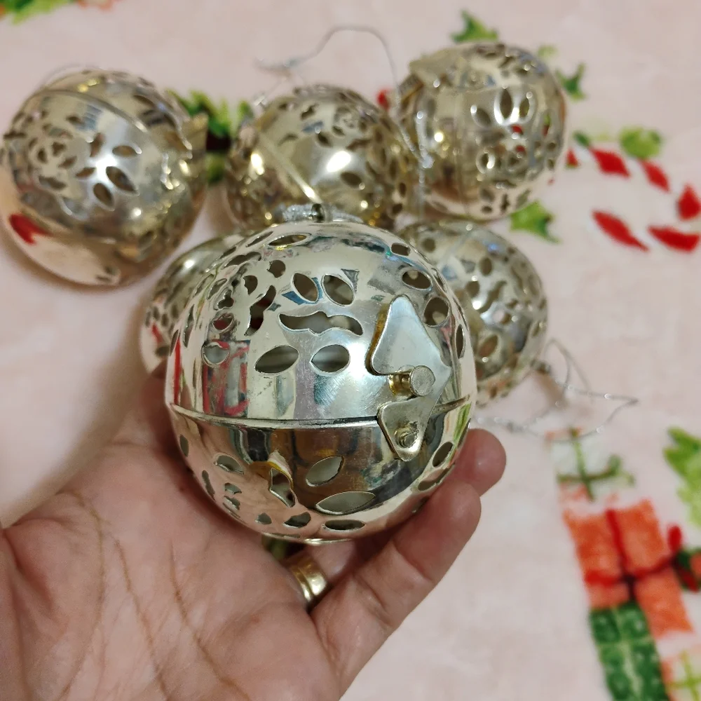 Crate&Barrel Department 56 Potpourri Gift Ornaments Set Of 5